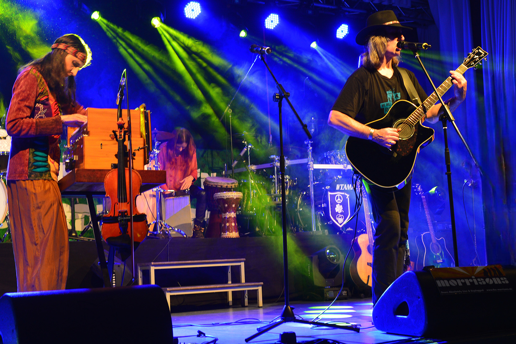 06 The-Morrisons-Live-2016-2